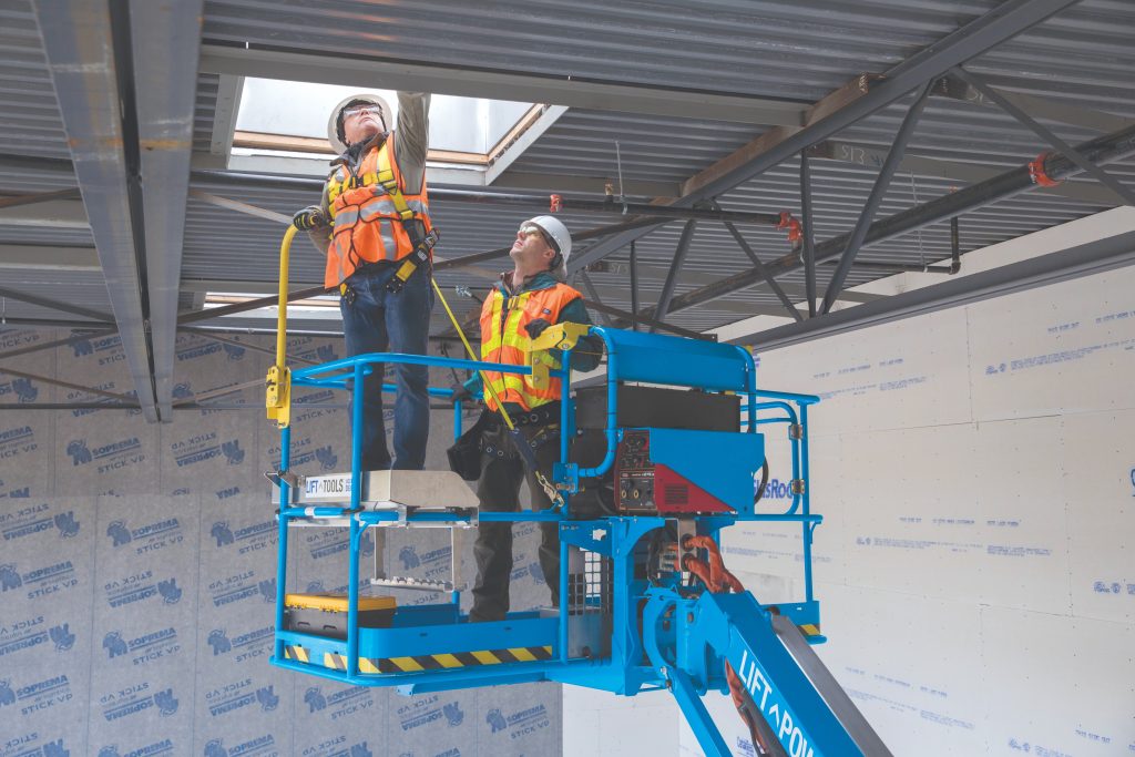 Lader voor hoogwerker