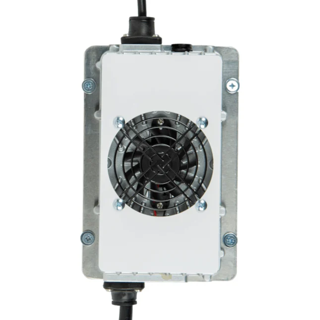 Neos 24 Volt - 25 ampère ONBOARD