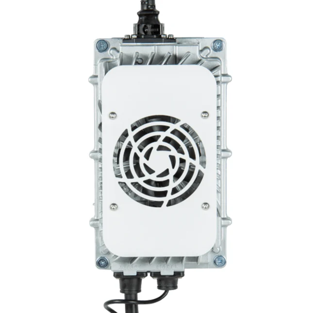 Neos 24 Volt - 25 ampère ONBOARD